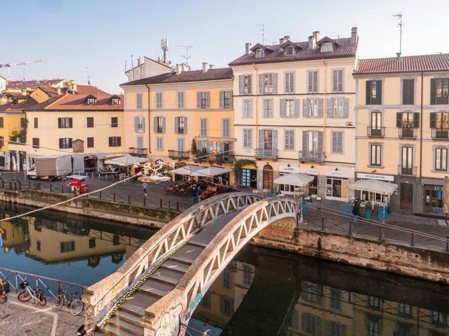 Romantic Flat On Navigli River By Easylife Milánó Kültér fotó