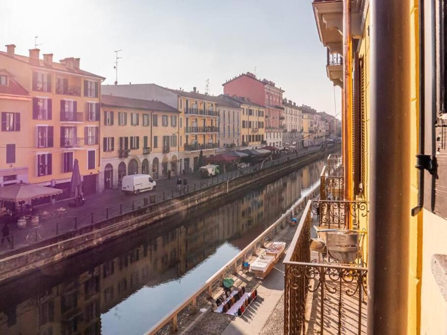 Romantic Flat On Navigli River By Easylife Milánó Kültér fotó