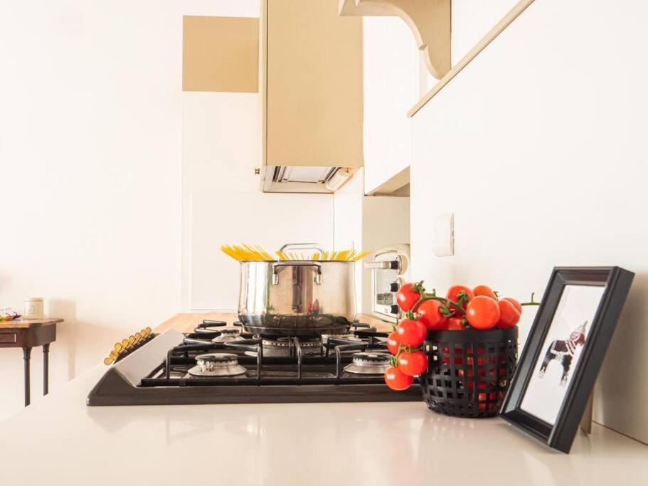 Romantic Flat On Navigli River By Easylife Milánó Kültér fotó
