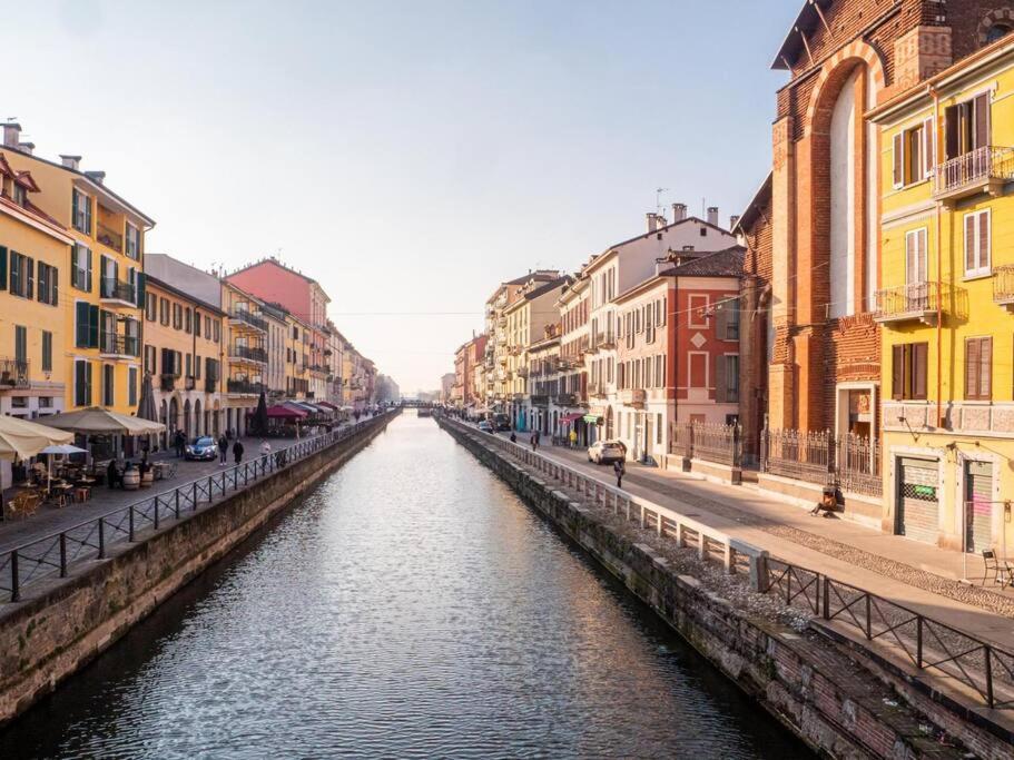 Romantic Flat On Navigli River By Easylife Milánó Kültér fotó